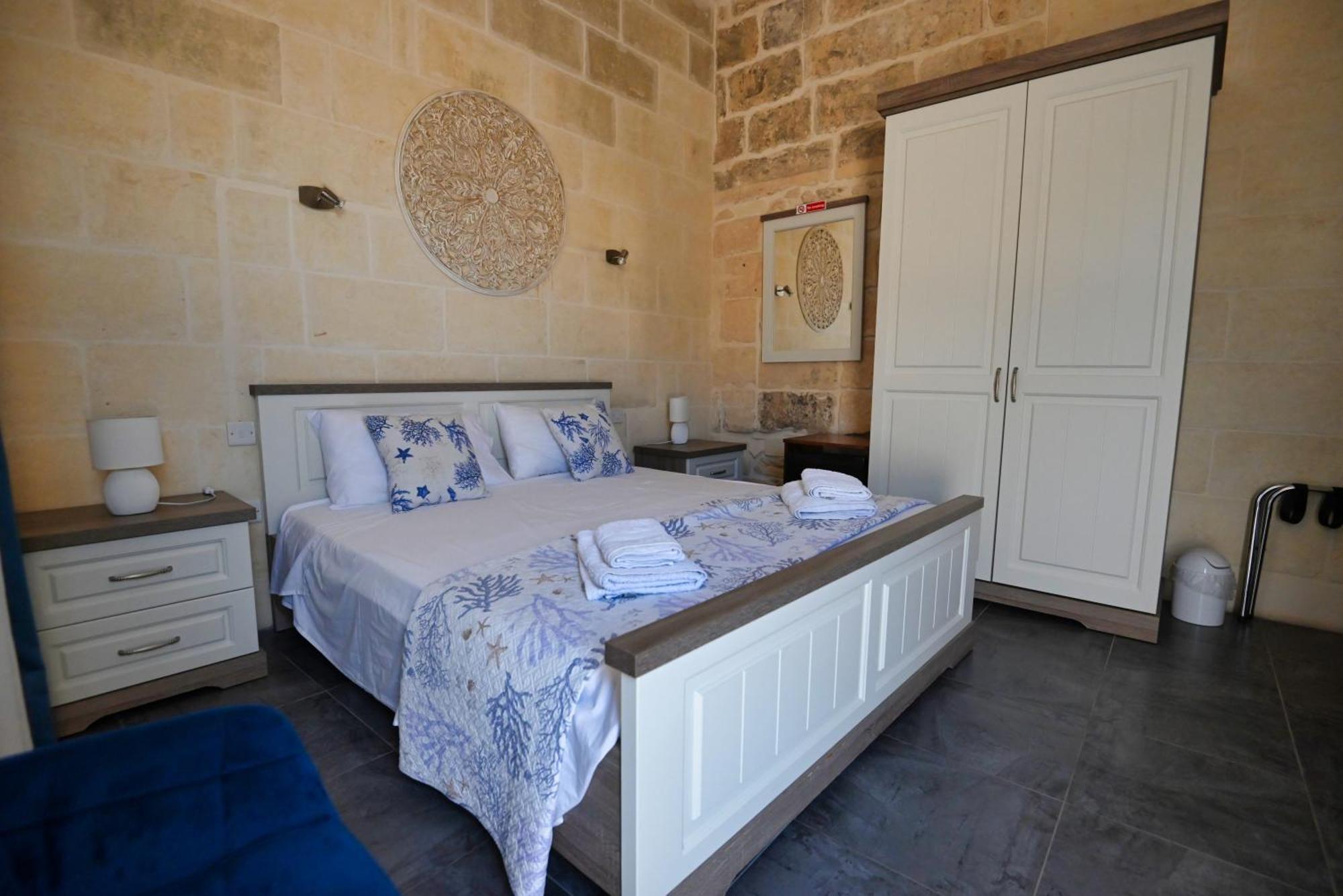 The Cloisters Bed And Breakfast ซากฮรา ภายนอก รูปภาพ